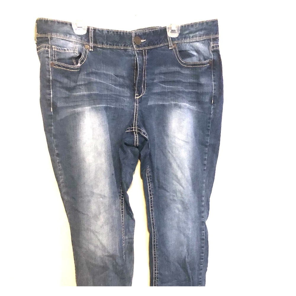 Maurices slim fit Jeans size 22 regular.